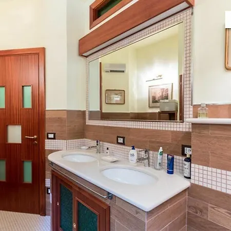 In Modica, With Pool Access, Furnished Terrace And Wifi - 20 Km *