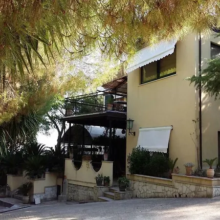 In Modica, With Pool Access, Furnished Terrace And Wifi - 20 Km Apartment