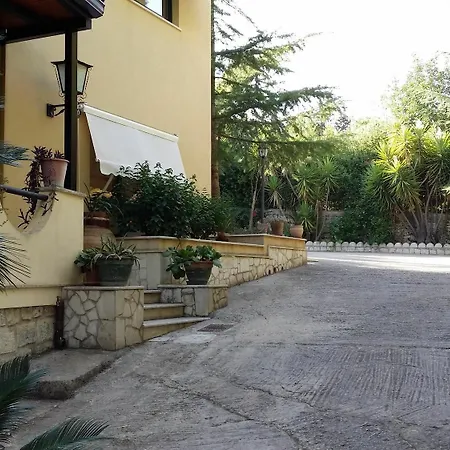 In Modica, With Pool Access, Furnished Terrace And Wifi - 20 Km Apartment