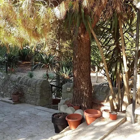 In Modica, With Pool Access, Furnished Terrace And Wifi - 20 Km Modica